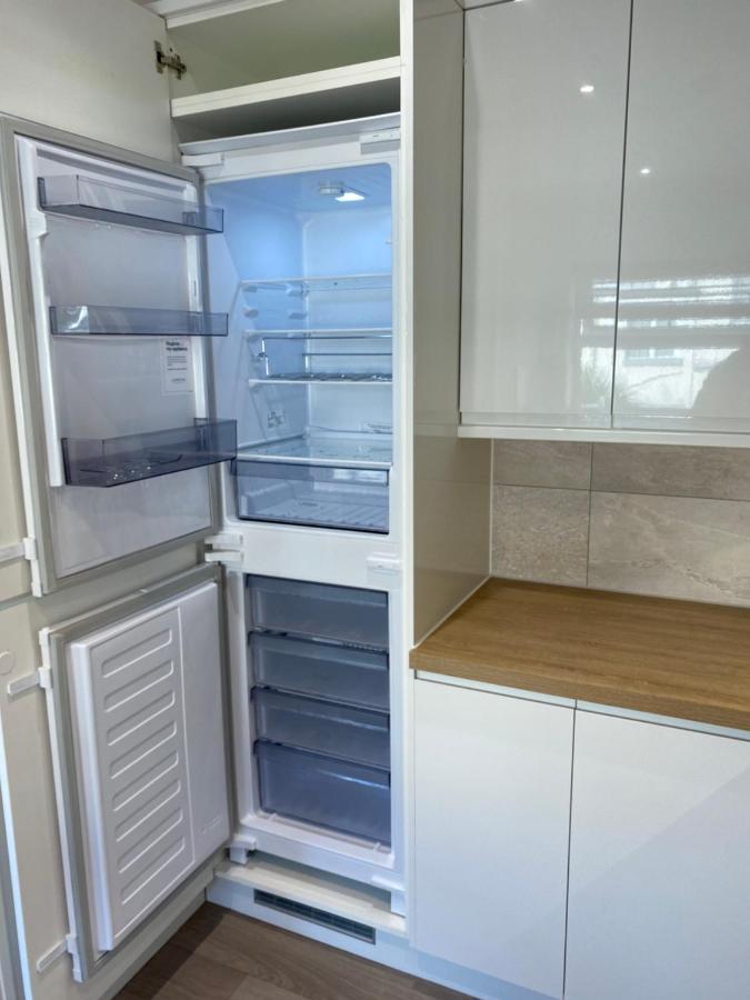 Bournemouth Beachfront Retreat 3 Bedroom 3 Bathroom Seaside B&B With Free Parking Exterior foto