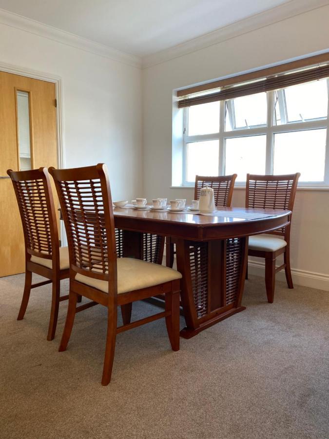 Bournemouth Beachfront Retreat 3 Bedroom 3 Bathroom Seaside B&B With Free Parking Exterior foto