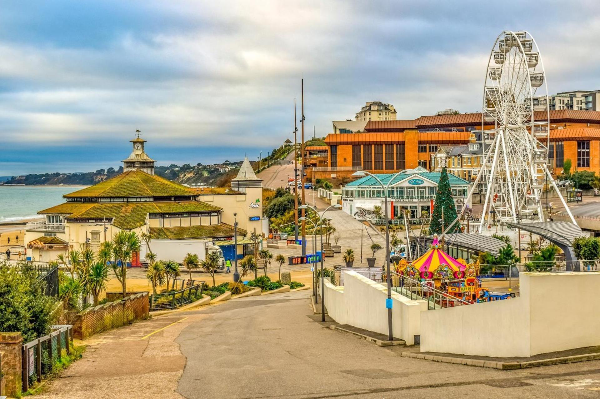 Bournemouth Beachfront Retreat 3 Bedroom 3 Bathroom Seaside B&B With Free Parking Exterior foto