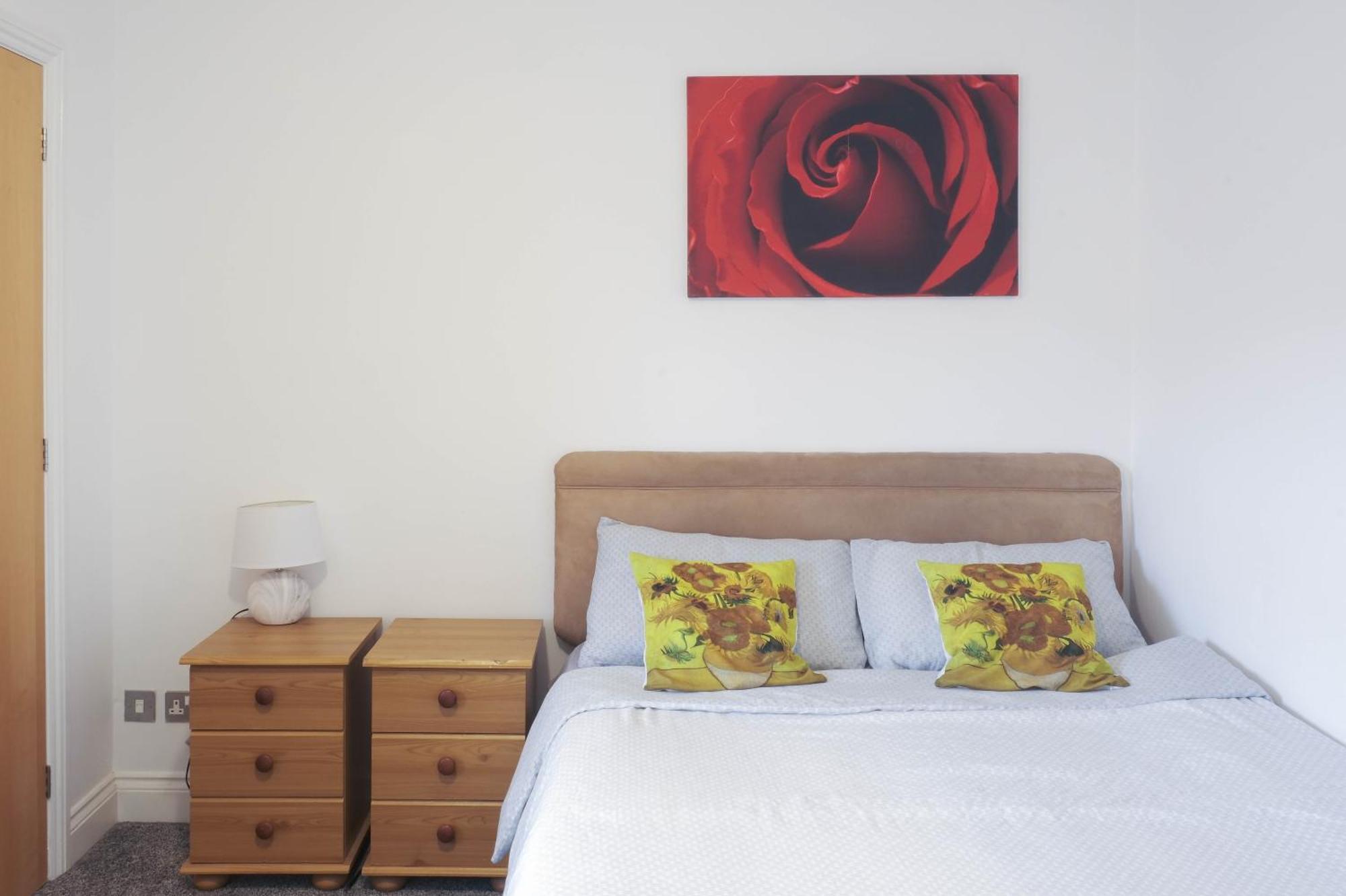 Bournemouth Beachfront Retreat 3 Bedroom 3 Bathroom Seaside B&B With Free Parking Exterior foto